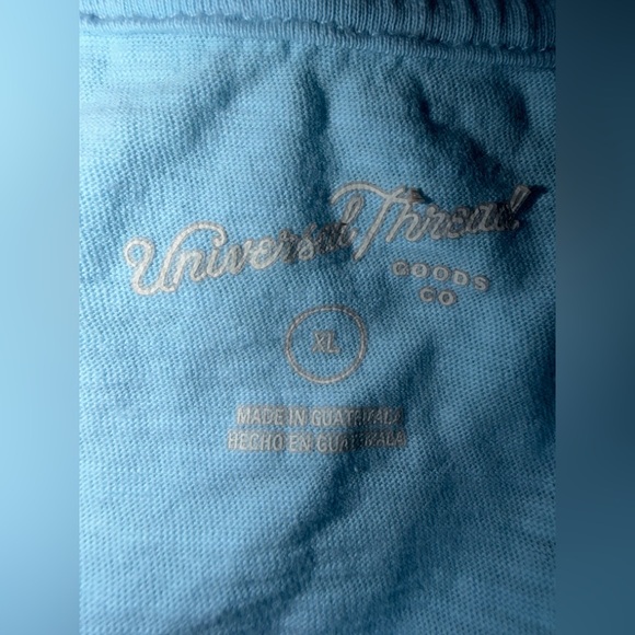 👚 4 for $15 Universal Thread - Picture 3 of 3